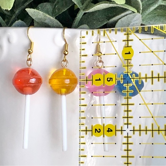 New Resin Lollipop Sucker Dangling Handmade Statement Novelty Earrings Yellow - Picture 4 of 6